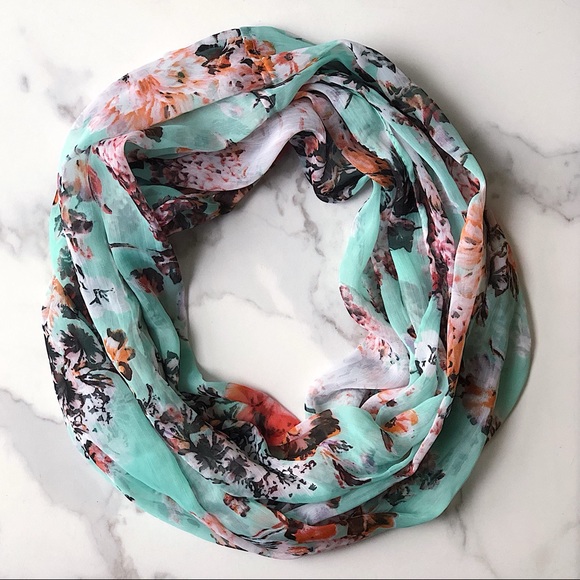 Accessories - Floral infinity scarf